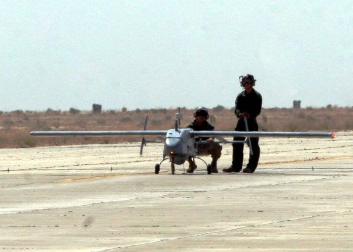 Dette israelske droneflyet Pioneer veier kun 200 kilogram og har en toppfart på 200 km/t. Liknende droner solgte Israel til Georgia. (Foto: James Gordon, flickr.com) Dette israelske droneflyet Pioneer veier kun 200 kilogram og har en toppfart på 200 km/t. Liknende droner solgte Israel til Georgia. (Foto: James Gordon, flickr.com)