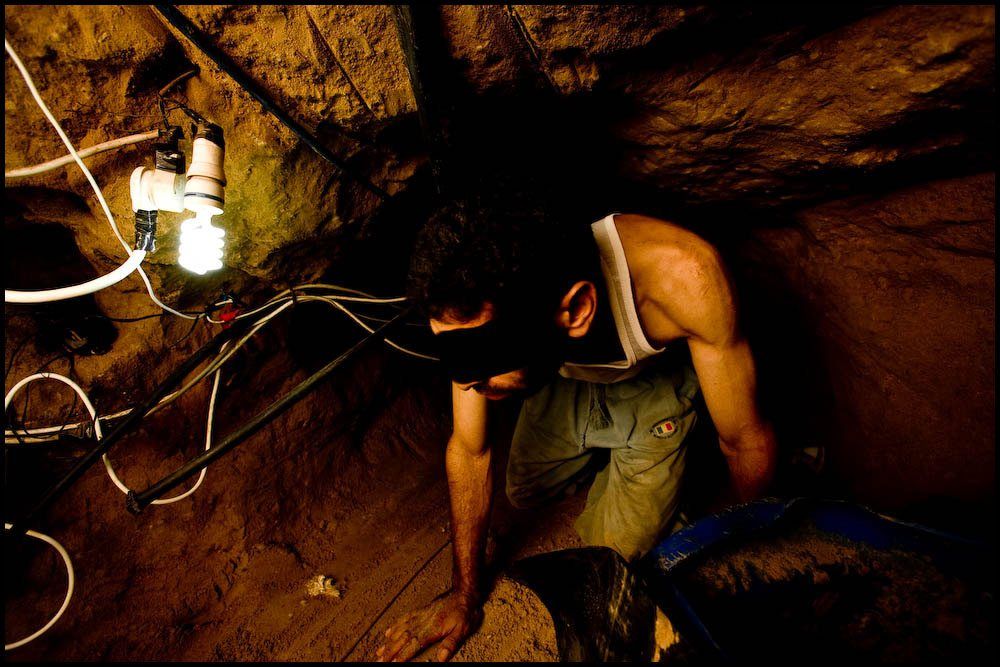 En smuglertunnel under konstruksjon i Rafah, ved grensen til Egypt. (Foto: Zoriah, flickr.com)
