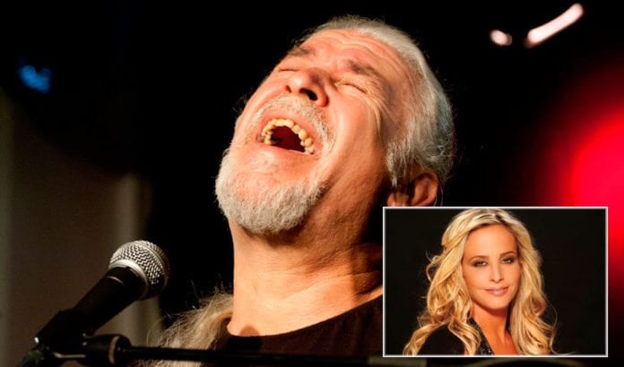 Ekteparet Shlomo Gronich og Michal Adler leverte feiende flott musikk til ære for Israels 64-årsdag. Ekteparet Shlomo Gronich og Michal Adler leverte feiende flott musikk til ære for Israels 64-årsdag.