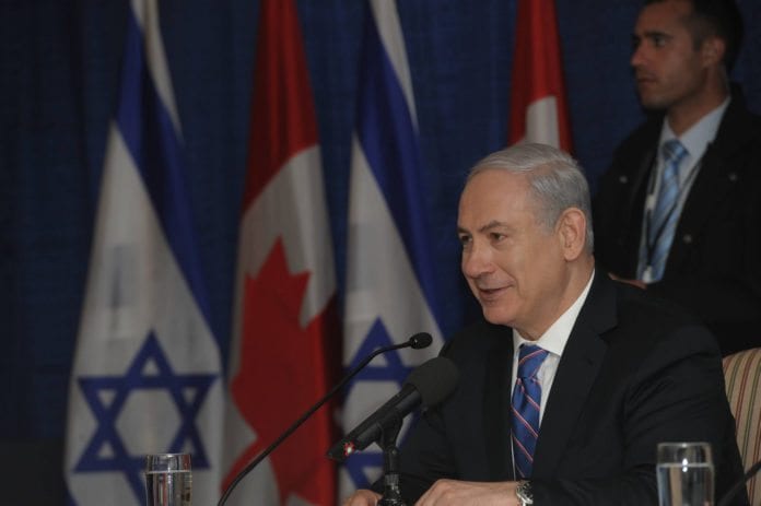 Benjamin Netanyahu har dobbelt så mye støtte i befolkningen som Tzipi Livni. Men han vet også at tiden som er igjen til valget, tre til fire måneder, er en evighet i israelsk politikk. (Foto: GPO) Benjamin Netanyahu har dobbelt så mye støtte i befolkningen som Tzipi Livni. Men han vet også at tiden som er igjen til valget, tre til fire måneder, er en evighet i israelsk politikk. (Foto: GPO)