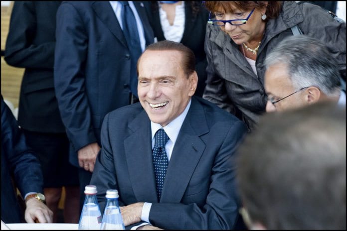 Italias tidligere statsminister Silvio Berlusconi er svært omstridt internasjonalt. (Foto: Europaparlamentets pressekontor) Italias tidligere statsminister Silvio Berlusconi er svært omstridt internasjonalt. (Foto: Europaparlamentets pressekontor)