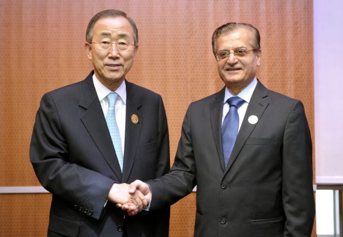 FNs generalsekretær Ban Ki-moon og Libanons utenriksminister Adnan Mansour. (Foto: Mark Garten, UN Photo) FNs generalsekretær Ban Ki-moon og Libanons utenriksminister Adnan Mansour. (Foto: Mark Garten, UN Photo)
