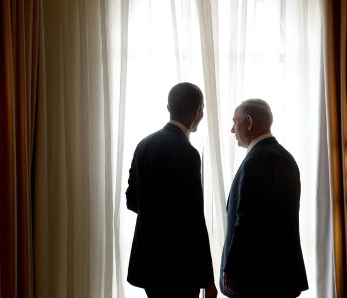 Barack Obama (f.v) lyktes delvis med sin sjarmoffensiv i Israel. Her fra det offisielle møtet med statsminister Benjamin Netanyahu (Foto: Avi Ohayun, GPO) Barack Obama (f.v) lyktes delvis med sin sjarmoffensiv i Israel. Her fra det offisielle møtet med statsminister Benjamin Netanyahu (Foto: Avi Ohayun, GPO)