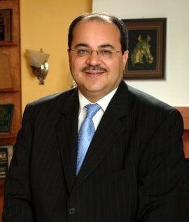 Ahmad Tibi fra United Arab List er misfornøyd med regjeringens heving av sperregrensen til Knesset. (Foto: Wikipedia) Ahmad Tibi fra United Arab List er misfornøyd med regjeringens heving av sperregrensen til Knesset. (Foto: Wikipedia)