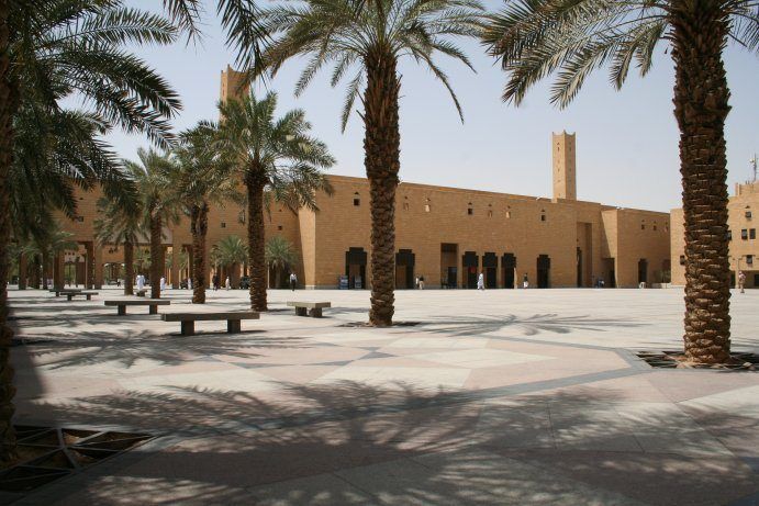 Dira-plassen sentralt i Saudi-Arabias Riyadh, er stedet hvor offentlige halshugginger finner sted i hovedstaden. (Foto: Wikipedia) Dira-plassen sentralt i Saudi-Arabias Riyadh, er stedet hvor offentlige halshugginger finner sted i hovedstaden. (Foto: Wikipedia)