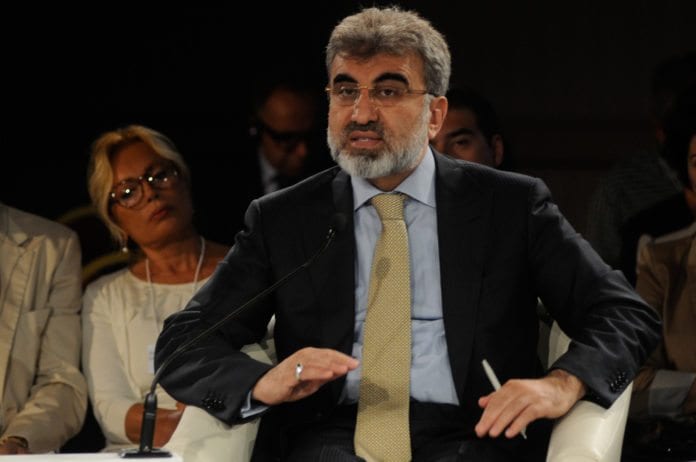 Tyrkias energiminister Taner Yildiz er interessert i et energisamarbeid med Israel. (Foto: Norbert Schiller, WEF) Tyrkias energiminister Taner Yildiz er interessert i et energisamarbeid med Israel. (Foto: Norbert Schiller, WEF)