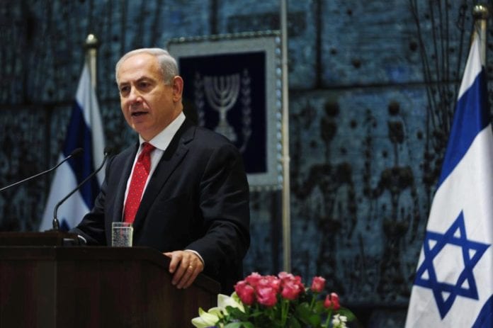 Statsminister Benjamin Netanyahu er fornøyd med, men skeptisk til, Den arabiske ligas justerte fredsinitiativ. (Foto: Benjamin Netanyahu - בנימין נתניהו, Facebook.com) Statsminister Benjamin Netanyahu er fornøyd med, men skeptisk til, Den arabiske ligas justerte fredsinitiativ. (Foto: Benjamin Netanyahu - בנימין נתניהו, Facebook.com)