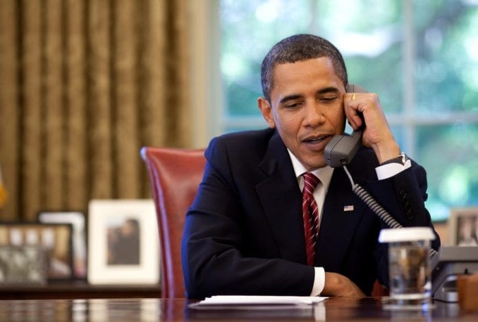 USAs president Barack Obama ringte i 2009 mannskapet på romfergen Atlantis fra Det ovale kontoret. (Illustrasjon: NASA HQ PHOTO, flickr.com) USAs president Barack Obama ringte i 2009 mannskapet på romfergen Atlantis fra Det ovale kontoret. (Illustrasjon: NASA HQ PHOTO, flickr.com)