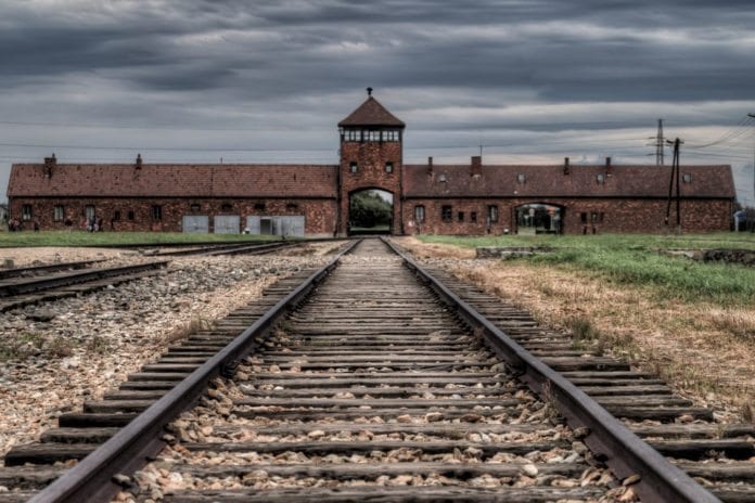 Konsentrasjonsleiren Auschwitz i dagens Polen (Foto: Clark & Kim Kays, flickr.com) Konsentrasjonsleiren Auschwitz i dagens Polen (Foto: Clark & Kim Kays, flickr.com)