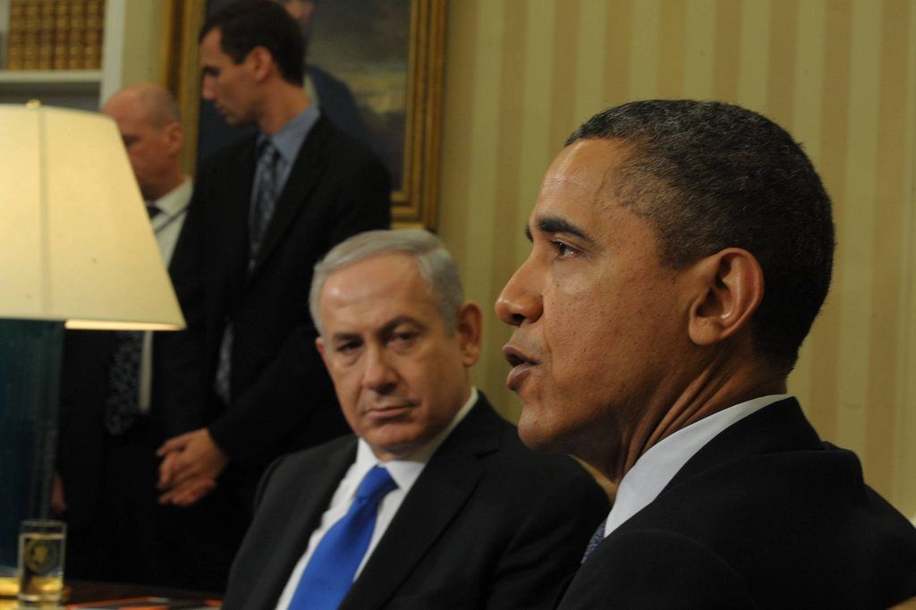 Tidligere møte mellom Israels statsminister Benjamin Netanyahu og USAs president Barack Obama i Det hvite hus, mars 2013. (Foto: Amos Ben Gershom, Prime Minister of Israel, flickr.com)