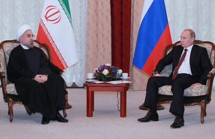 Irans president Hassan Rouhani i møte med Russlands president Vladimir 13. september 2013. (Illustrasjonsfoto: Pressekontoret til Russlands president) Irans president Hassan Rouhani i møte med Russlands president Vladimir 13. september 2013. (Illustrasjonsfoto: Pressekontoret til Russlands president)