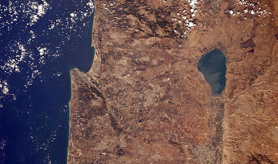 Nord-Israel med Middelhavet i vest og Genesaretsjøen i øst. (Illustrasjonsfoto: NASA)