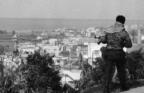 Palestinsk militsmann i Libanon på 1970-tallet. (Illustrasjonsbilde fra minneside om Damour-massakren på Facebook) Palestinsk militsmann i Libanon på 1970-tallet. (Illustrasjonsbilde fra minneside om Damour-massakren på Facebook)