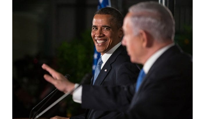 USAs president Barack Obama med Israels statsminister Benjamin Netanyahu ved sin side under sitt besøk i Israel i 2013. Foto: Whitehouse.gov. USAs president Barack Obama med Israels statsminister Benjamin Netanyahu ved sin side under sitt besøk i Israel i 2013. Foto: Whitehouse.gov.