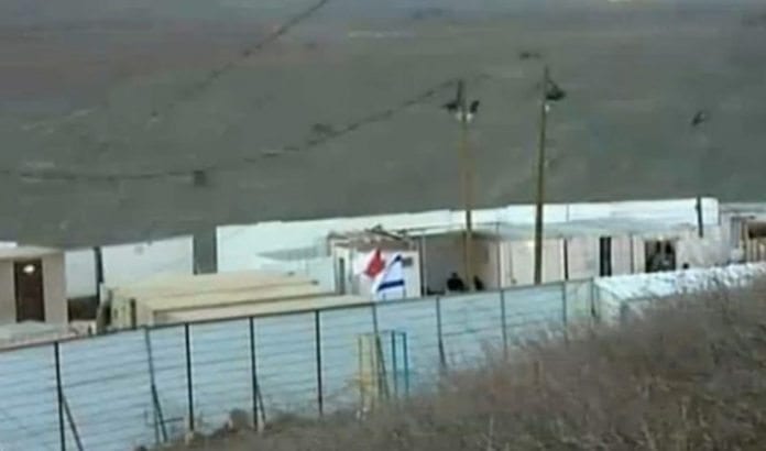 På dette israelske feltsykehuset behandles hundrevis av krigsskadede syrere. Foto: Skjermdump fra Channel 2. På dette israelske feltsykehuset behandles hundrevis av krigsskadede syrere. Foto: Skjermdump fra Channel 2.