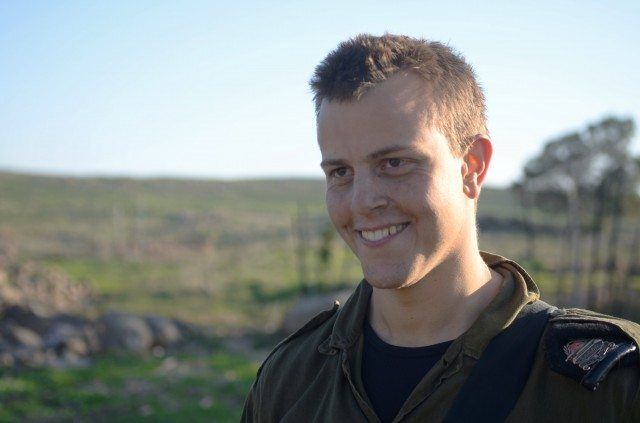 Etter at Jonny Petrsheim oppdaget sine jødiske røtter, meldte han seg til tjeneste i IDF. (Foto: IDF) Etter at Jonny Petrsheim oppdaget sine jødiske røtter, meldte han seg til tjeneste i IDF. (Foto: IDF)