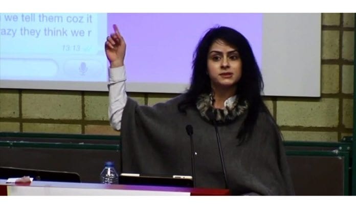 Christy (25) fikk politisk asyl i Storbritannia på grunn av trusler mot hennes liv i det palestinske samfunnet. (Skjermdump fra YouTube) Christy (25) fikk politisk asyl i Storbritannia på grunn av trusler mot hennes liv i det palestinske samfunnet. (Skjermdump fra YouTube)