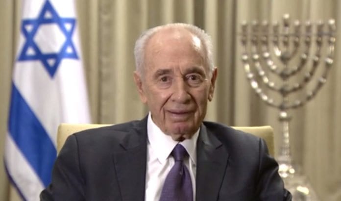 President Shimon Peres har vært en sentral lederskikkelse i Israel i mer enn 60 år. (Foto: Skjermdump fra Youtube.) President Shimon Peres har vært en sentral lederskikkelse i Israel i mer enn 60 år. (Foto: Skjermdump fra Youtube.)