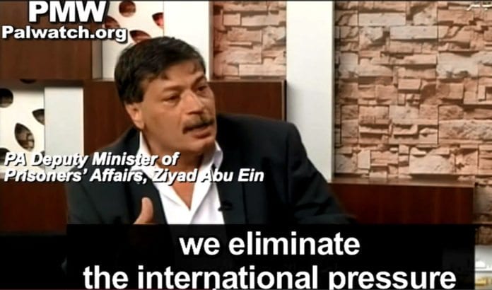 Ziyad Abu Ein fra det palestinske departementet for oppfølging av fanger forklarer planen om å unnslippe internasjonalt press ved å forlede giverlandene. (Foto: Skjermdump fra PMW / Youtube.) Ziyad Abu Ein fra det palestinske departementet for oppfølging av fanger forklarer planen om å unnslippe internasjonalt press ved å forlede giverlandene. (Foto: Skjermdump fra PMW / Youtube.)