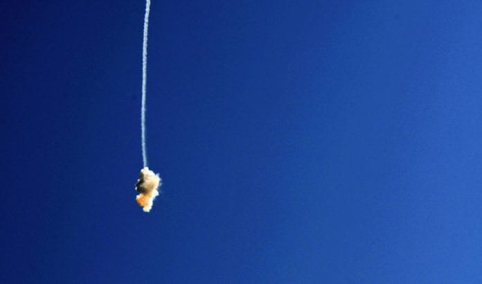 Terror-rakett fra Hamas blir stanset av Iron Dome over Ashkelon 10. juli 2014. (Foto: Haim Zach, GPO) Terror-rakett fra Hamas blir stanset av Iron Dome over Ashkelon 10. juli 2014. (Foto: Haim Zach, GPO)