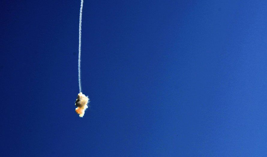 Terror-rakett fra Hamas blir stanset av Iron Dome over Ashkelon 10. juli 2014. (Foto: Haim Zach, GPO)