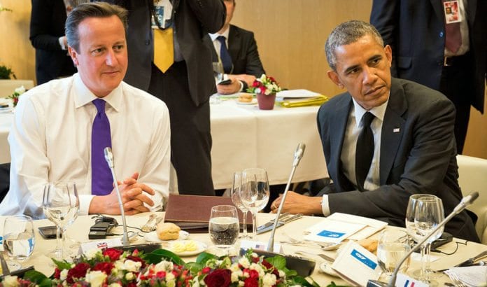 Storbritannias statsminister David Cameron og USAs president Barack Obama gir full støtte til Israels aksjon for å få stans på rakettangrepene. (Foto: Number 10, flickr.com) Storbritannias statsminister David Cameron og USAs president Barack Obama gir full støtte til Israels aksjon for å få stans på rakettangrepene. (Foto: Number 10, flickr.com)