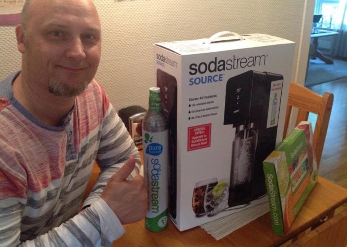 Et stort antall nordmenn kjøpte SodaStream i forrige uke, som en protestaksjon mot provokatørene som vil mobbe de israelske brusmaskinene ut av norske butikker. (Foto: Privat fra Facebook-siden Et stort antall nordmenn kjøpte SodaStream i forrige uke, som en protestaksjon mot provokatørene som vil mobbe de israelske brusmaskinene ut av norske butikker. (Foto: Privat fra Facebook-siden