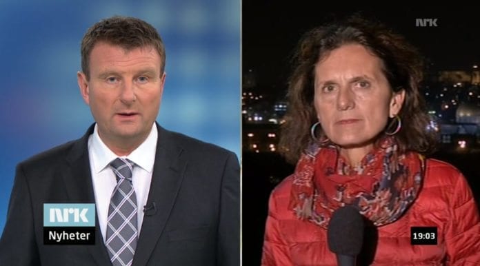 Programleder Jon Gelius og reporter Sidsel Wold i NRK Dagsrevyen 18. november 2014. (Skjermdump fra NRK) Programleder Jon Gelius og reporter Sidsel Wold i NRK Dagsrevyen 18. november 2014. (Skjermdump fra NRK)