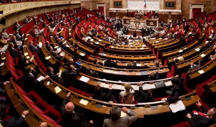 Frankrikes nasjonalforsamling vedtok tirsdag en resolusjon om å anerkjenne Frankrikes nasjonalforsamling vedtok tirsdag en resolusjon om å anerkjenne