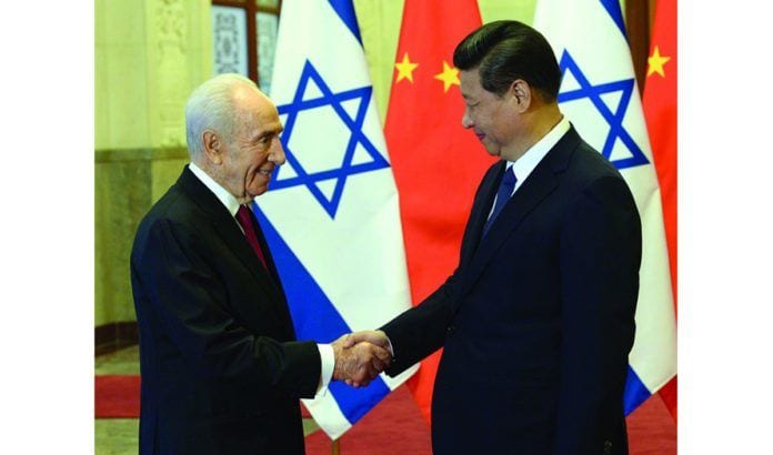 Israels tidligere president Shimon Peres i møte med Kinas president Xi Jinping i 2014. (Illustrasjonsfoto: GPO) Israels tidligere president Shimon Peres i møte med Kinas president Xi Jinping i 2014. (Illustrasjonsfoto: GPO)
