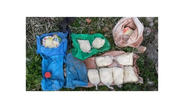 Beslaglagte bombematerialer fra produksjonslaboratoriet til den pågrepne terrorcellen. (Foto: Shin Bet) Beslaglagte bombematerialer fra produksjonslaboratoriet til den pågrepne terrorcellen. (Foto: Shin Bet)