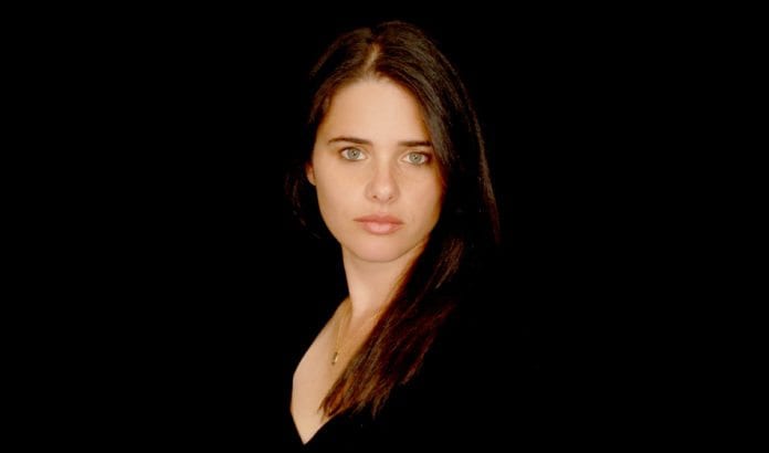 Justisminister Ayelet Shaked fra partiet Bayit Yehudi. (Foto: Wikimedia Commons) Justisminister Ayelet Shaked fra partiet Bayit Yehudi. (Foto: Wikimedia Commons)