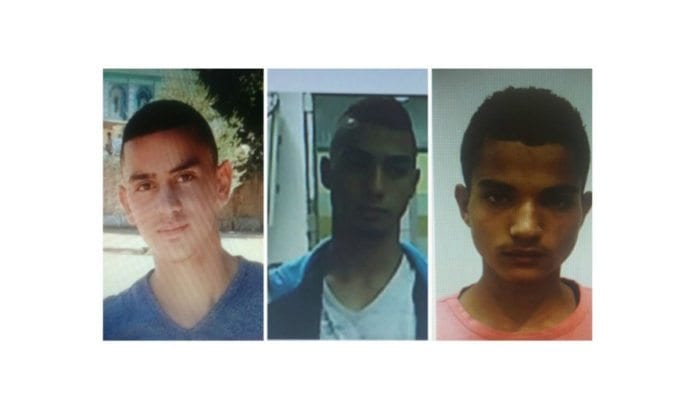 Abed Muhammad Abed Rabo Dawiat (17), Muhammad Salah Muhammad Abu Kaf (18) og Walid Fares Mustafa Atrash (18). (Foto: Shin Bet) Abed Muhammad Abed Rabo Dawiat (17), Muhammad Salah Muhammad Abu Kaf (18) og Walid Fares Mustafa Atrash (18). (Foto: Shin Bet)