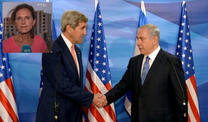 USAs utenriksminister John Kerry møtte Israels statsminister Benjamin Netanyahu i Jerusalem i november. Innfelt: NRKs reporter Sidsel Wold. (Foto: Det amerikanske forsvarsdepartementet / Flickr.com / Skjermdump fra NRK) USAs utenriksminister John Kerry møtte Israels statsminister Benjamin Netanyahu i Jerusalem i november. Innfelt: NRKs reporter Sidsel Wold. (Foto: Det amerikanske forsvarsdepartementet / Flickr.com / Skjermdump fra NRK)