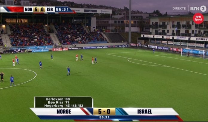 Norge vant 5-0 over Israel i kvalifiseringskampen til EM på Høddvoll mandag 19. september 2016 (Foto: Skjermdump fra NRK) Norge vant 5-0 over Israel i kvalifiseringskampen til EM på Høddvoll mandag 19. september 2016 (Foto: Skjermdump fra NRK)