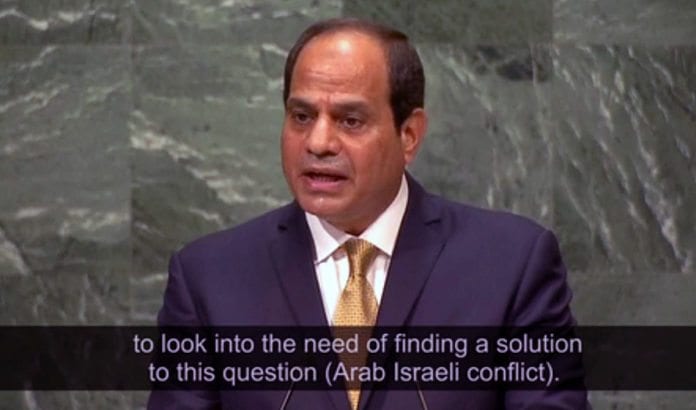 Egypts president Abdel Fattah Al-Sisi på FNs talerstol 21. september 2016. (Foto: Skjermdump fra Jerusalem Posts web-tv) Egypts president Abdel Fattah Al-Sisi på FNs talerstol 21. september 2016. (Foto: Skjermdump fra Jerusalem Posts web-tv)