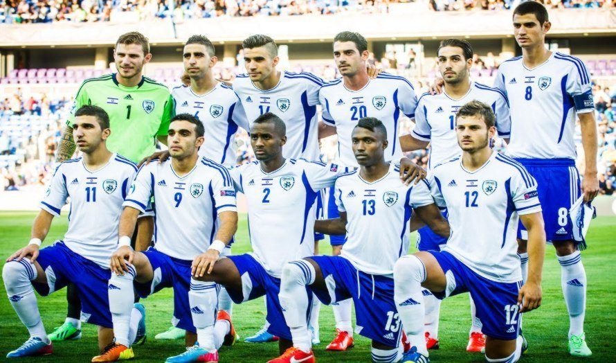 Israels U21-fotballag i forbindelse med fotballkampen mot det norske laget. (Foto: David Katz, flickr.com)