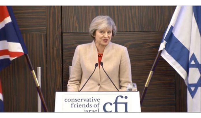 Storbritannias statsminister, Theresa May taler til CFI mandag. 12 desember. (Skjermbilde fra Youtube) Storbritannias statsminister, Theresa May taler til CFI mandag. 12 desember. (Skjermbilde fra Youtube)