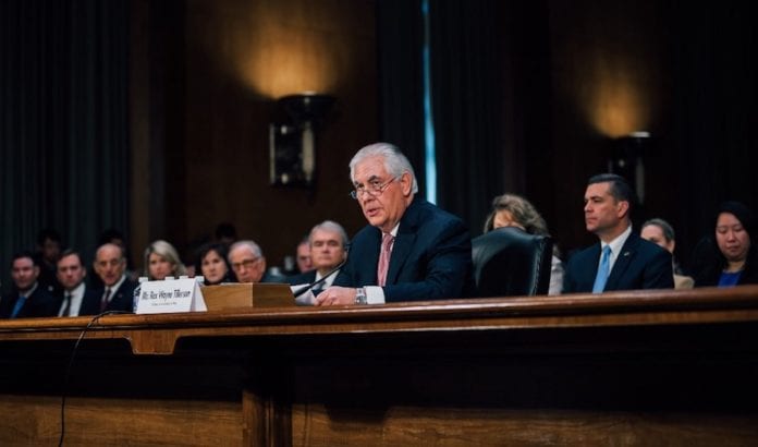 USAs utenriksminister Rex Tillerson blir mer påvirket av arabiske oljenasjoner, enn av den israelske bosetterbevegelsen, skriver avisen Ha´aretz. (Foto: Office of the President-elect) USAs utenriksminister Rex Tillerson blir mer påvirket av arabiske oljenasjoner, enn av den israelske bosetterbevegelsen, skriver avisen Ha´aretz. (Foto: Office of the President-elect)
