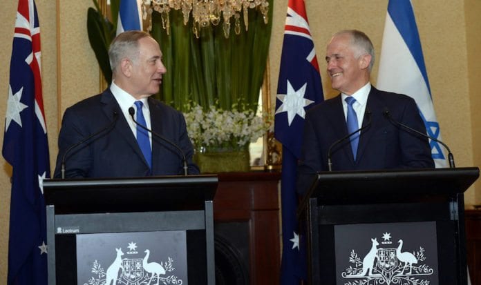 Benjamin Netanyahu møtte Australias statsminister Malcolm Turnbull. (Foto: Haim Zach/Flickr) Benjamin Netanyahu møtte Australias statsminister Malcolm Turnbull. (Foto: Haim Zach/Flickr)
