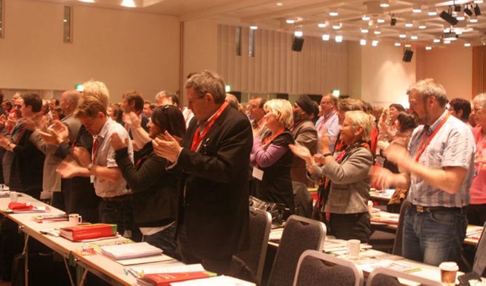 Kommer LO-Kongressen til å klappe gjennom boikott av verdens eneste jødiske stat? Bildet er fra LO-Kongressen i 2009. (Illustrasjonsfoto: Arbeiderpartiet) Kommer LO-Kongressen til å klappe gjennom boikott av verdens eneste jødiske stat? Bildet er fra LO-Kongressen i 2009. (Illustrasjonsfoto: Arbeiderpartiet)