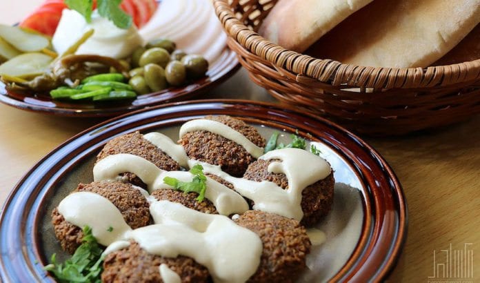Tel Aviv er en av de mest veganvennlige byene i verden. Mye takket være falafel. (Foto: Bengin Ahmad) Tel Aviv er en av de mest veganvennlige byene i verden. Mye takket være falafel. (Foto: Bengin Ahmad)