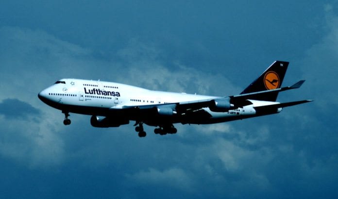 Etter instruks fra israelske myndigheter nektet Lufthansa å ta med fem passasjerer som arbeider for boikott av Israel. (Illustrasjonsfoto: JoshuaDavisPhotography, flickr) Etter instruks fra israelske myndigheter nektet Lufthansa å ta med fem passasjerer som arbeider for boikott av Israel. (Illustrasjonsfoto: JoshuaDavisPhotography, flickr)