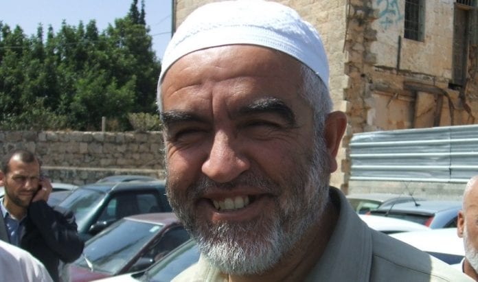 Raed_Salah Den islamske predikanten Raed Salah er pågrepet mistenkt for oppvigleri til terror. (Foto: Wikipedia)