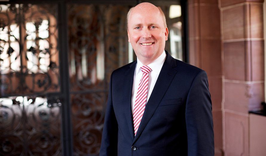 Borgermester Uwe Becker i Frankfurt var den som foreslo den nye loven. (Foto: Frankfurt kommune)