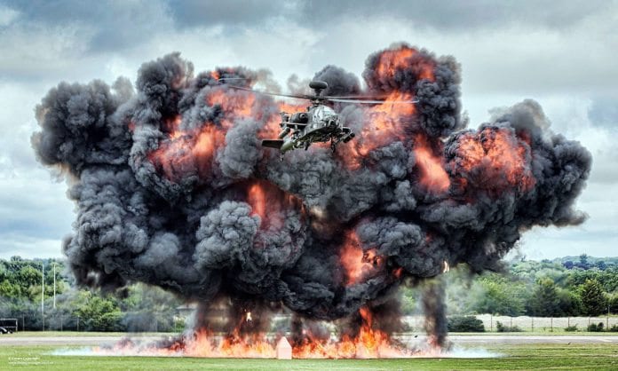Apache-helikopter under et flystevne i Storbritannia i 2014. (Illustrasjonsfoto: Neil Bryden RAF, flickr) Apache-helikopter under et flystevne i Storbritannia i 2014. (Illustrasjonsfoto: Neil Bryden RAF, flickr)