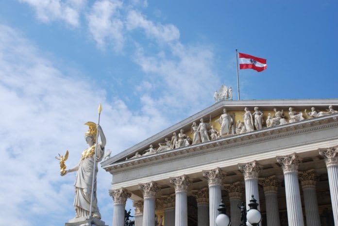Parlamentet i Wien Den nye regjeringen i Østerrike ønsker et bedre forhold til Israel og det jødiske folk. Her fra parlamentet i Wien. (Foto: Flickr)
