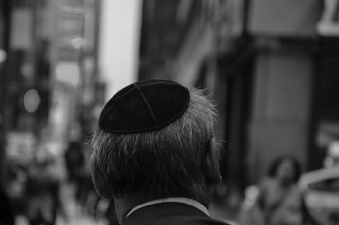 Kippa Mange europeiske jøder føler seg utrygge ved å bære en kippa i det offentlige rom. (Foto: Amanjeev/Flickr)