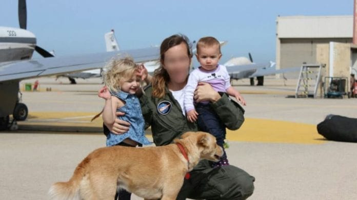 Major T For første gang i historien er en kvinne utnevnt til skvadronleder i det israelske luftforsvaret. (Foto: IDF)