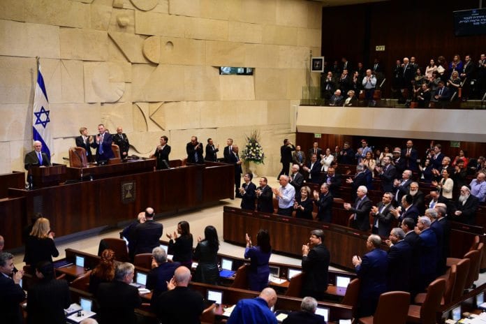 Pence i Knesset USAs visepresident Mike Pence talte foran israelske politikere i Knesset. (Foto: Amos Ben Gershom/Flickr)